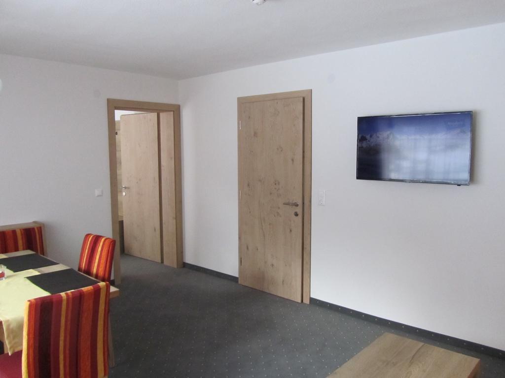Appartements Kroner Nauders Cameră foto